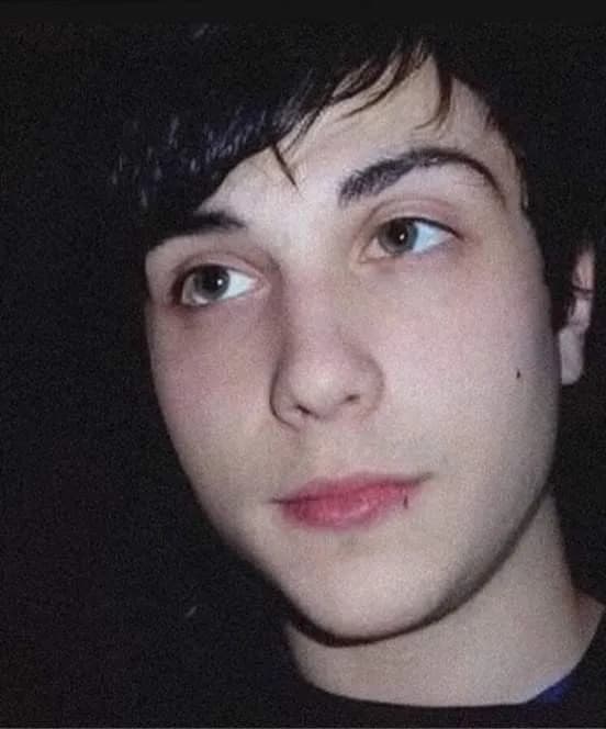 Frank Iero. Foster son